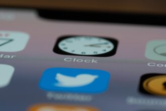 Photo productivity app blocker