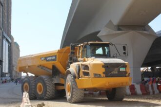 Photo infrastructure maintenance schedules