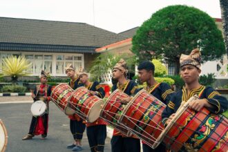 Photo identity tourism