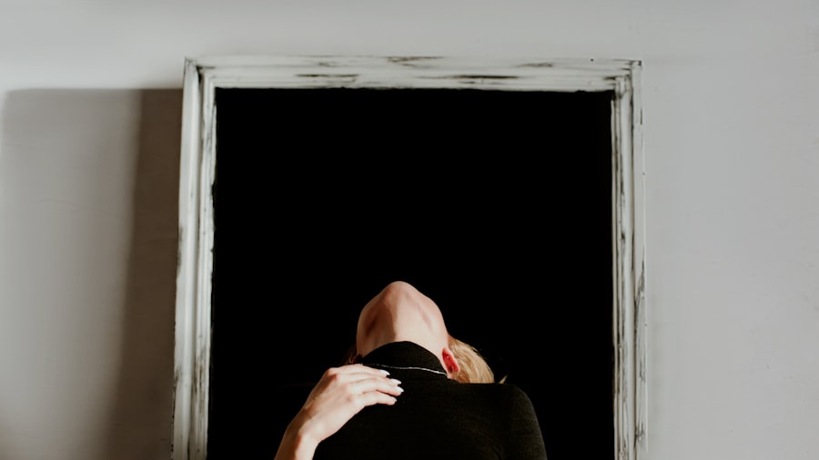 Photo narcissists, triggers, harm