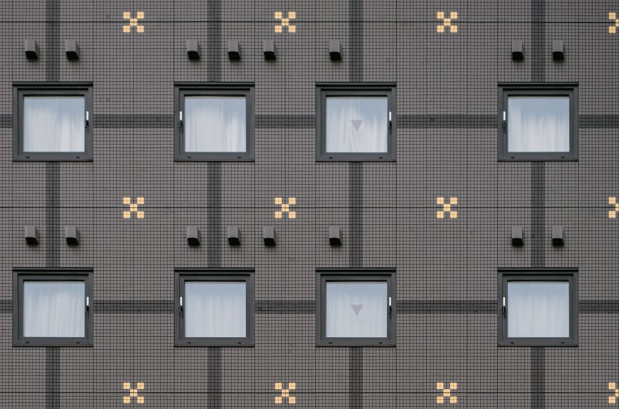 Photo comparison traps