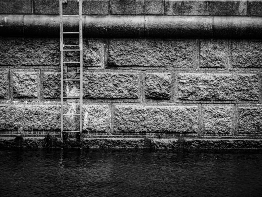 Photo three thens ladder anxiety