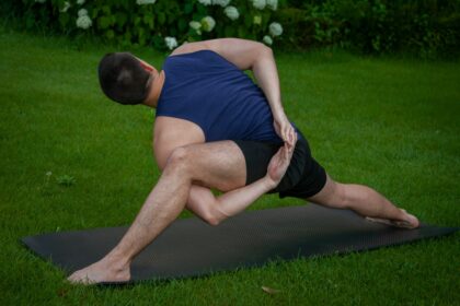 Photo posture priming