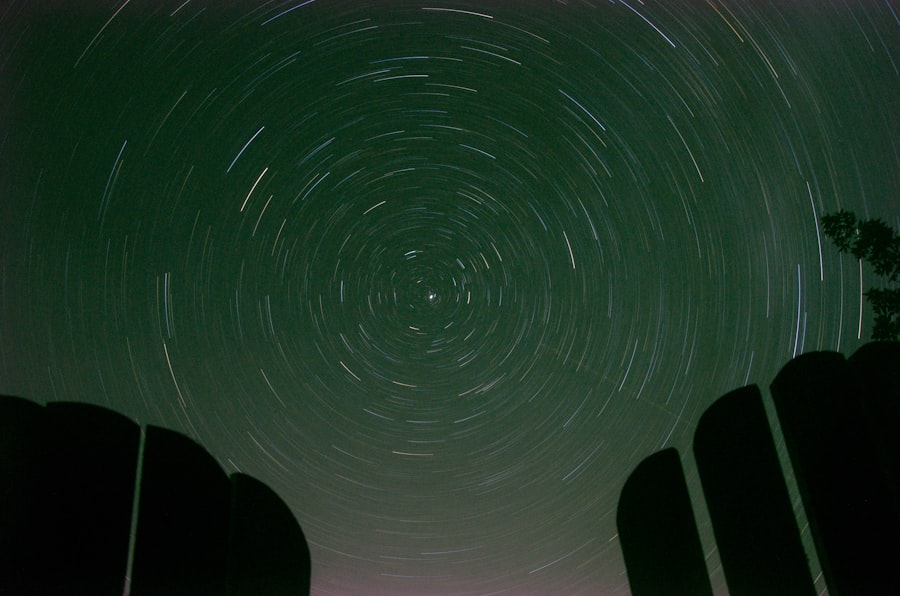 Photo stop late night scroll spiral