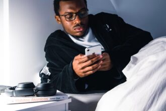 Photo phone addiction