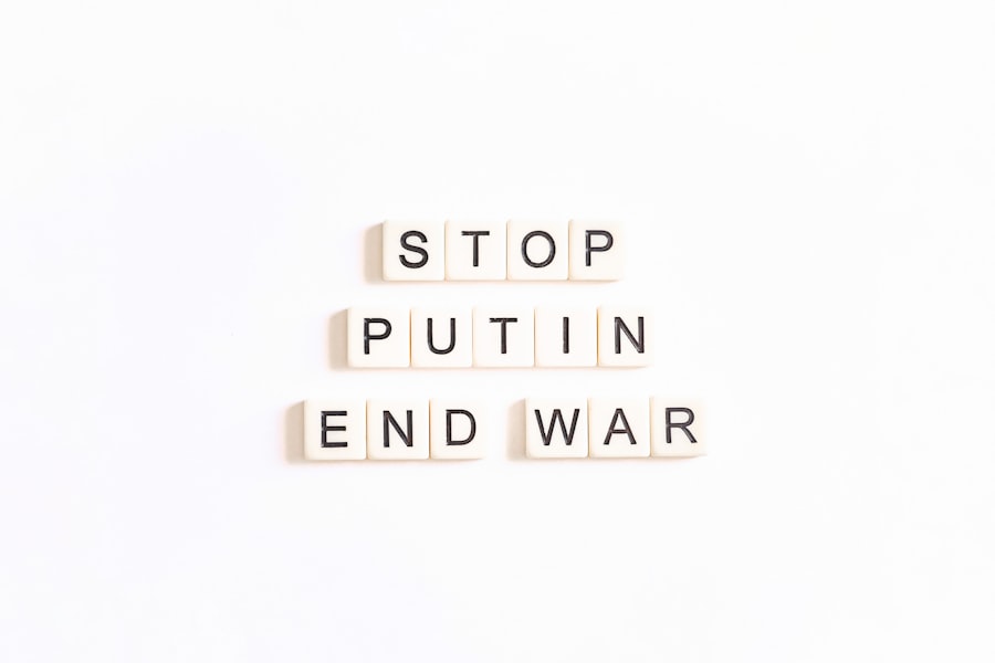 Photo stop silent war